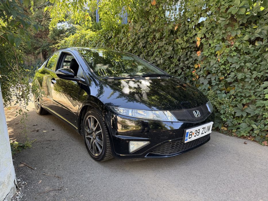 Honda Civic FK2 5 Usi hatchback 2012 77.000km