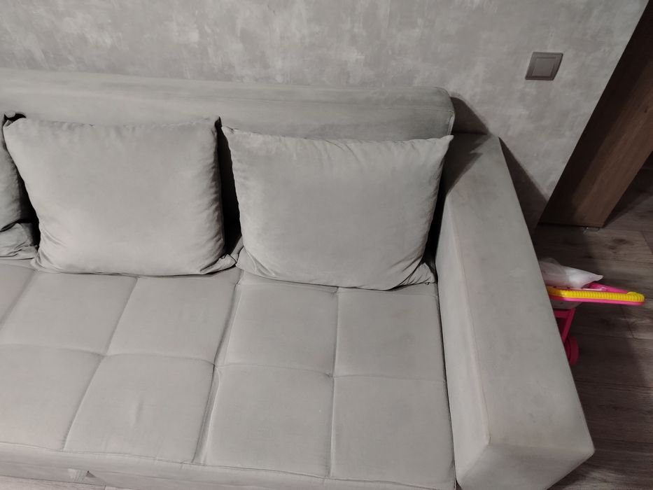 Продам срочно диван