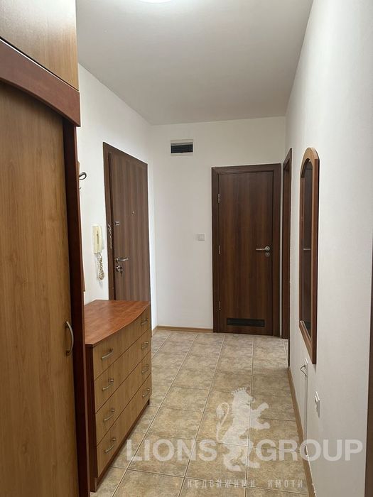 Продава се Тристаен апартамент в Варна, Възраждане 1 - 89 кв.м за 1852 €/кв.м - Снимка #11
