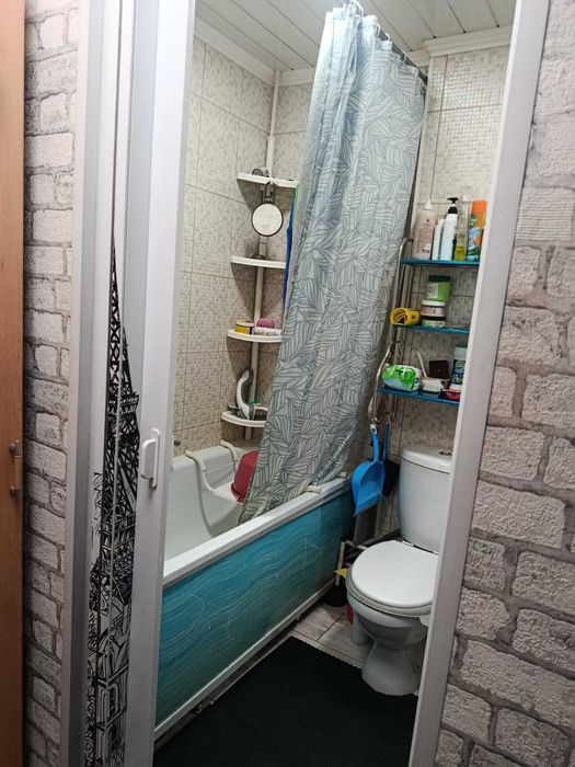 Продам 1 комнатную на КСК