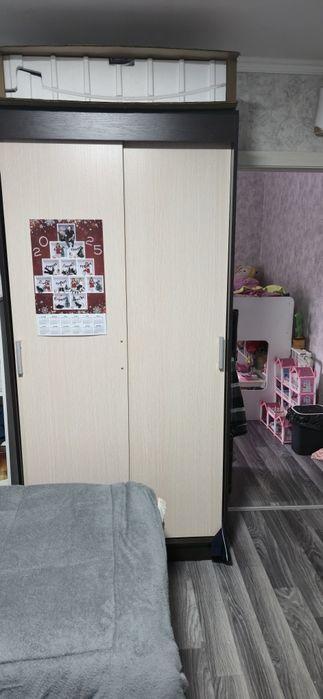 Продам шкаф 100х210х42