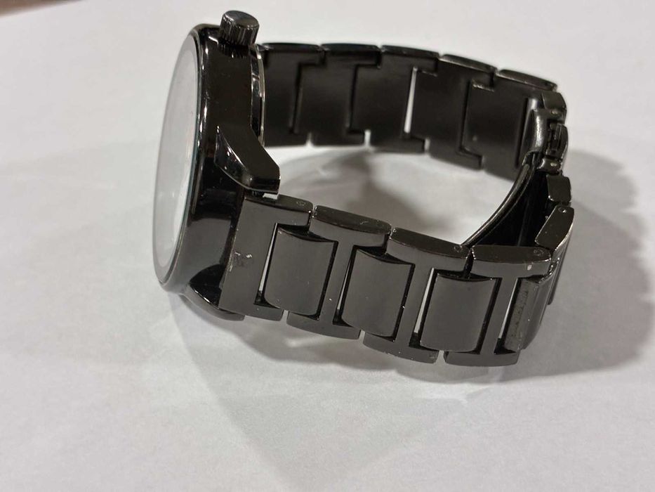 Часовник Tomy Hilfiger