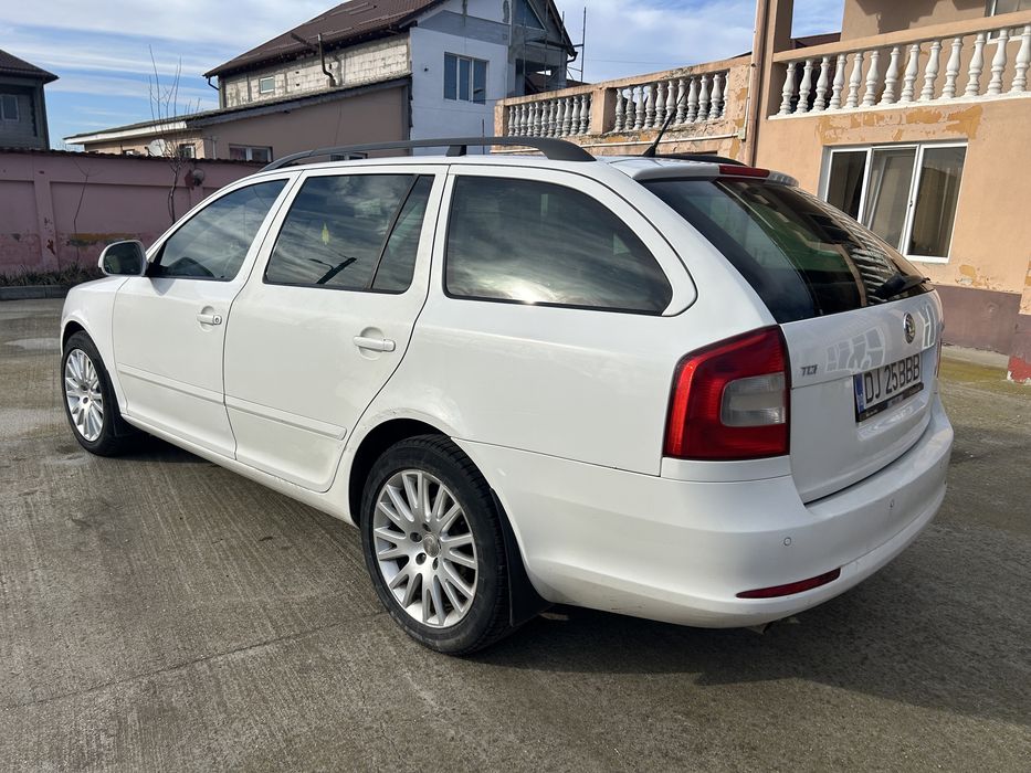 SKODA Octavia 2013 — imagine 5