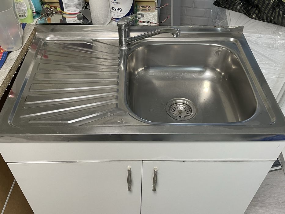 Кухненски шкаф с мивка без батерията