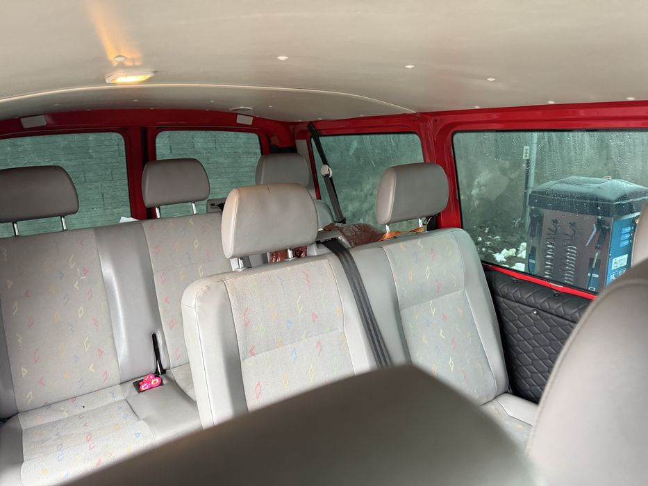 Volkswagen T5 model 2009 impecabil 10/10