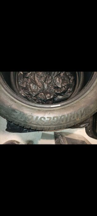 Зимни гуми Bridgestone 235/55/19