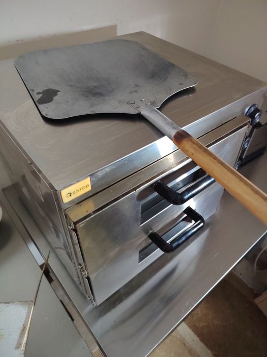 Печь для пиццы, столы