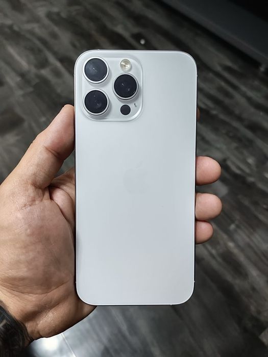 Iphon 16 pro max white 94% baterie