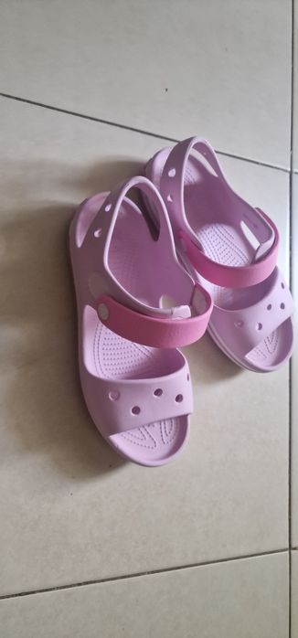 Продам сандали Crocs оригинал 35 34 размер