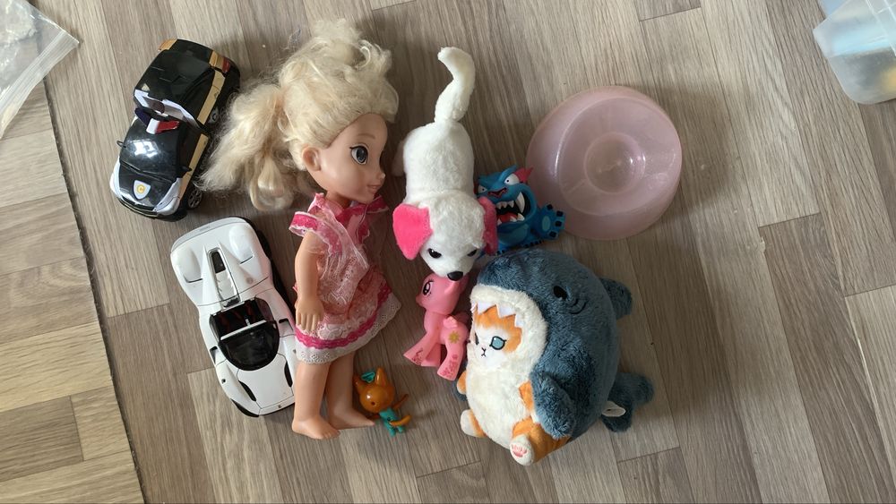 Отдам бесплатно игрушки