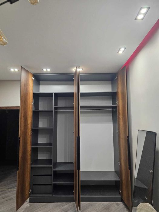 Продается мебель. Диван-кровать 150*180, шкаф 2м*60см*2,9 м высота