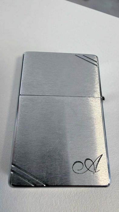Bricheta Zippo originala Canada + cadou