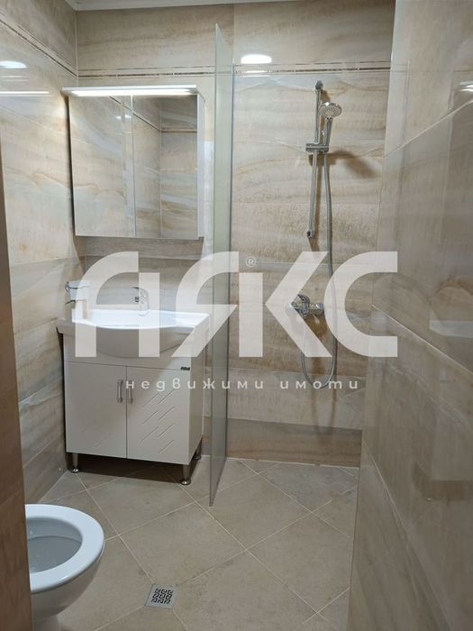 Тристаен обзаведен апартамент в кв. Люлин 6- ДОПУСКАТ СЕ ДОМАЩНИ ЛЮБИ