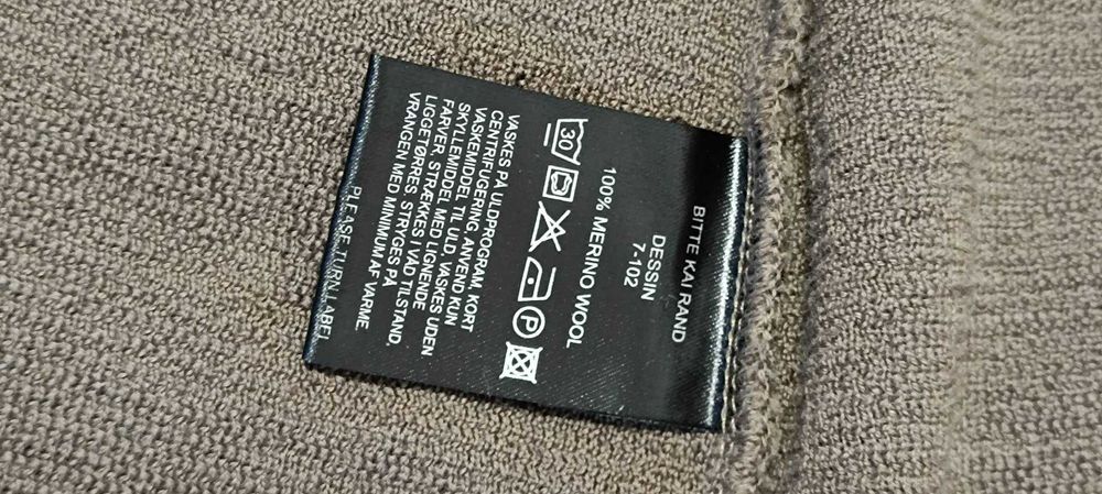 Tunica din lana merinos Bitte Khai Rand