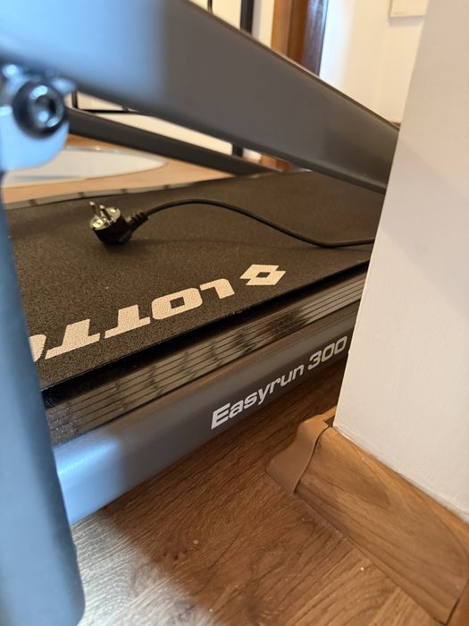 Бягаща пътека Lotto Smart - Easyrun 300, 10 km/1.00 HP, до 100 kg