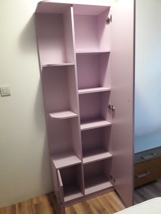 Обзавеждане -запазени мебели за хол и детска