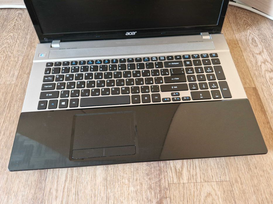 Большой Acer 17d core i5