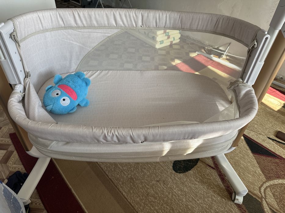 Кроватка колыбель,манеж