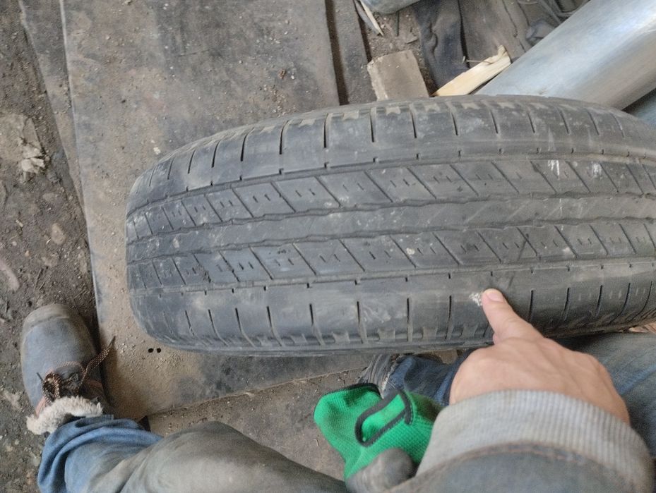 Продам шину 215 70 Р16