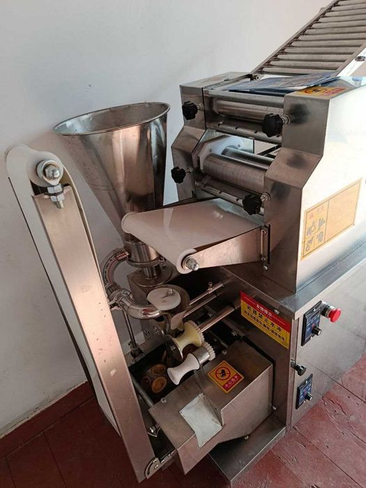 Чучвара пельмень ишлаб чикарадиган аппарат