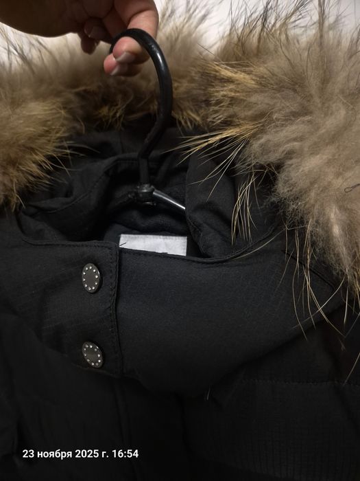 Срочно продам зимний пуховик для девочки