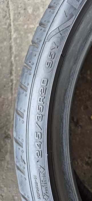 4 anvelope vara Rft Goodyear,fata 245/35/20,spate 275/30/20.Pret/buc.