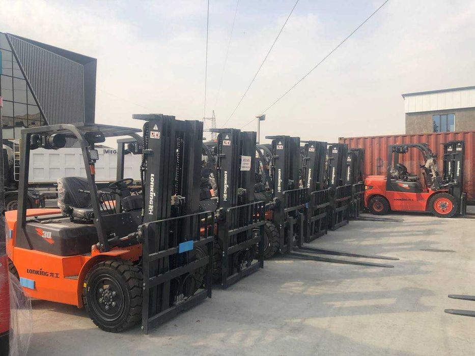 Продается новые вилочные погрузчики Автокара (Кара) 3-4,5 метровые.