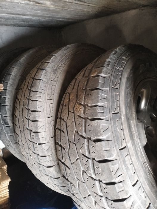 Колеса в сборе 265/70 r16 продам