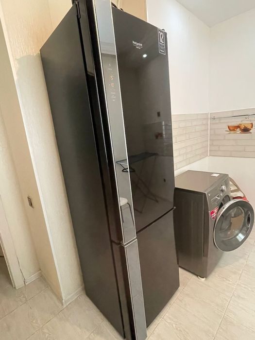 Продам холодильник Аристон