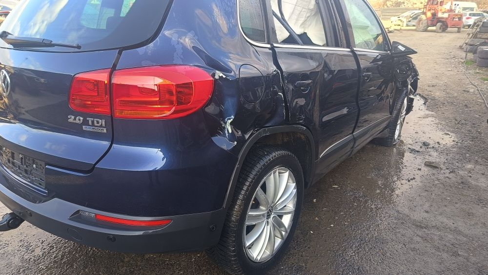 Piese motor cutie punte planșa bord volan caseta grila ecu Tiguan 2012