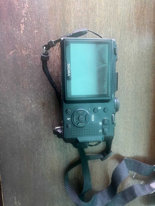 Фотоапарат SIGMA DP1