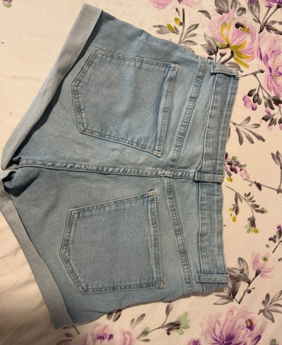 blugi scurti bershka