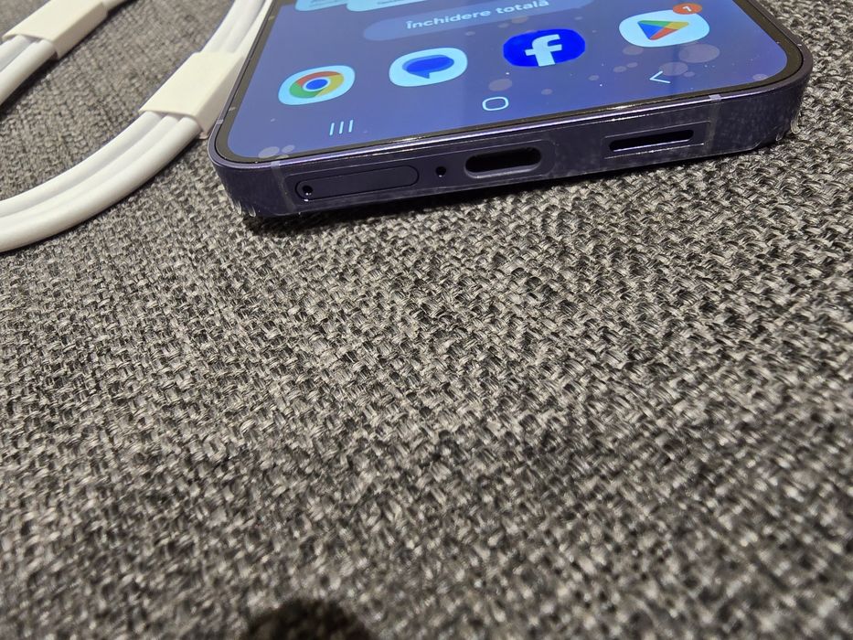 Samsung galaxy s24 violet/mov