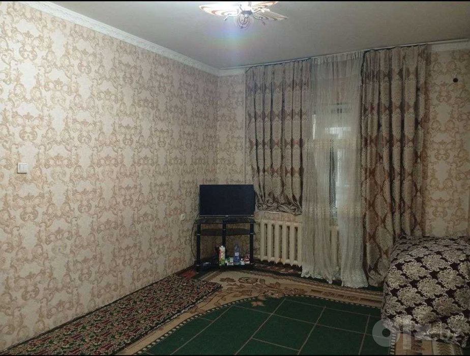 Юнусабад10, 1/1/5, Первая линия 45м2, Улучшенная Раздельная Не Торец