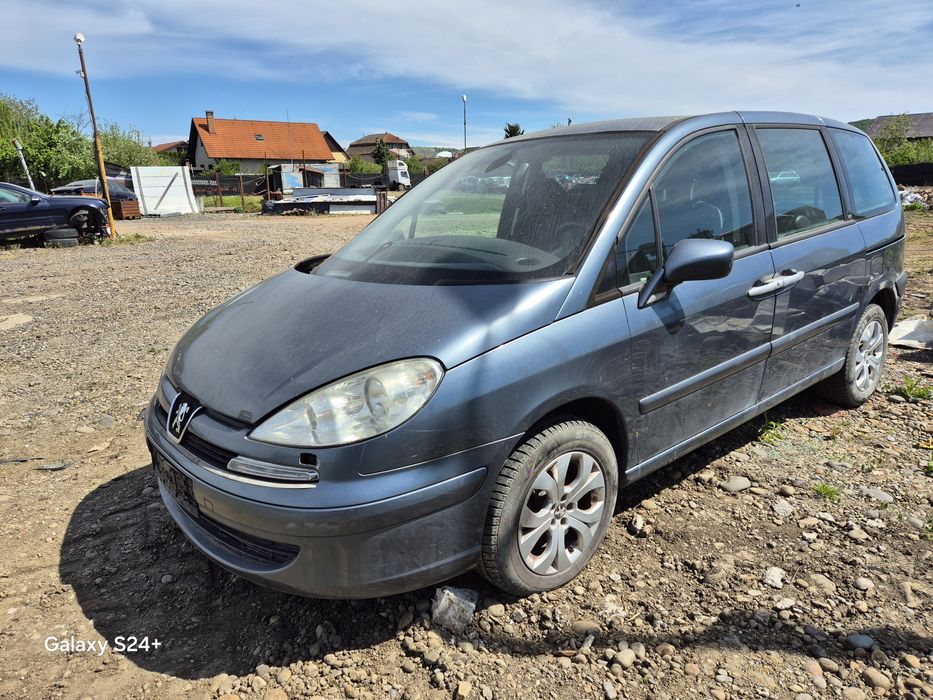Dezmembram Peugeot 807  2.2 HDI cod motor 4HW