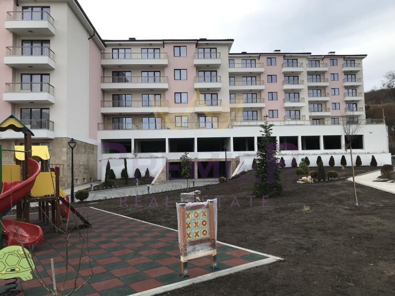 Продава се Двустаен апартамент в Варна, Виница - 73 кв.м за 1101 €/кв.м - Снимка #8