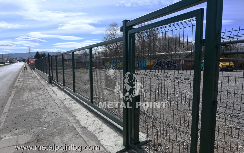 Метални порти и огради