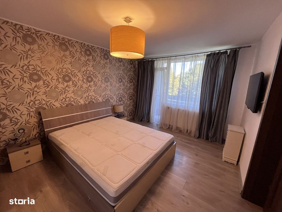 3 Camere | SEMICENTRAL | zona Platinia | Strada Plopilor | Garaj | 70m