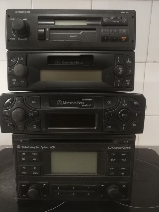 Радио CD за кола VW Ауди Шкода Сеат Пежо C4, С1 Айго Мерцедес Шавролет