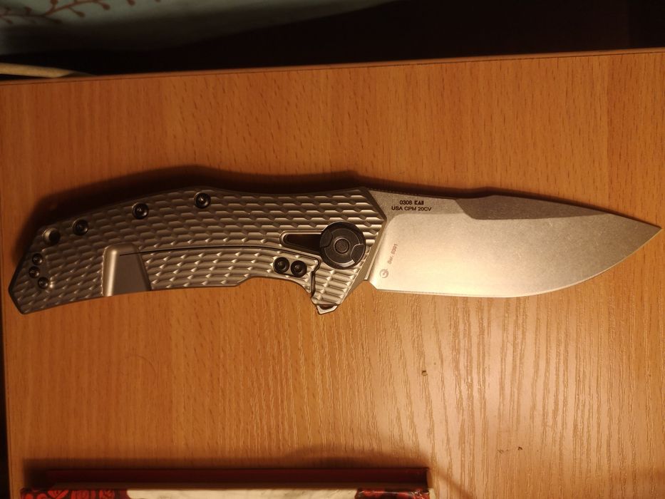 Продам нож ZERO TOLERANCE сталь CV20 новый оригинал