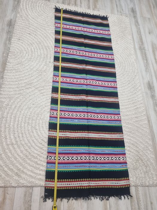 Vand covor tradițional marime 73 cm/230 cm