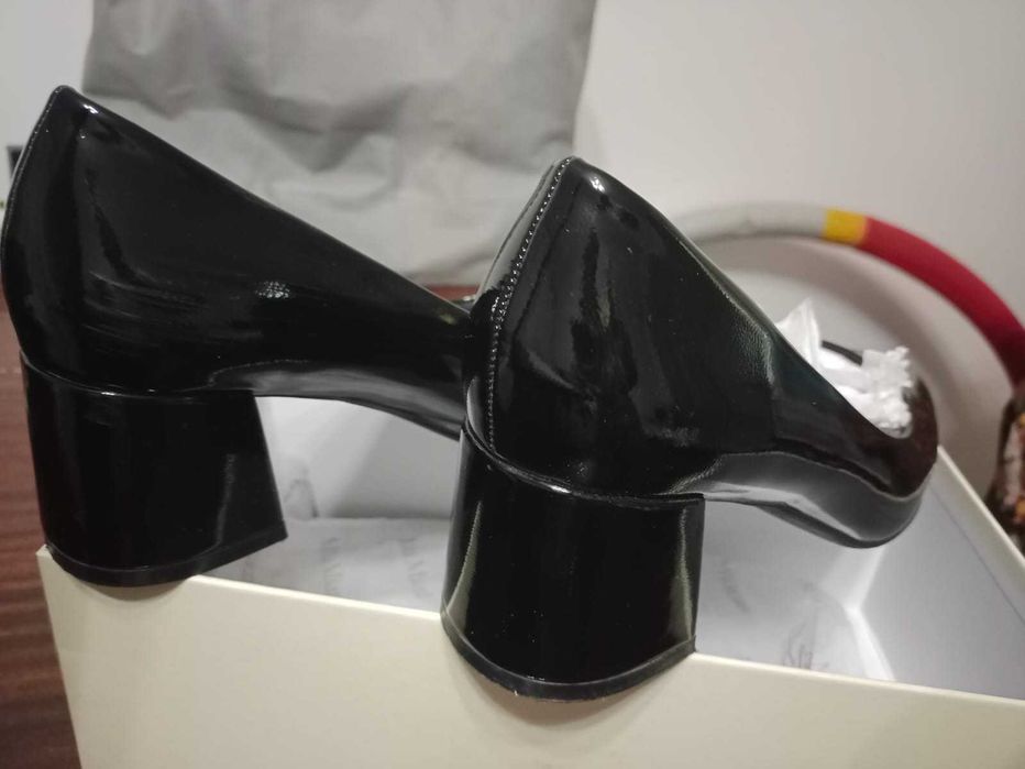 туфли лакированные