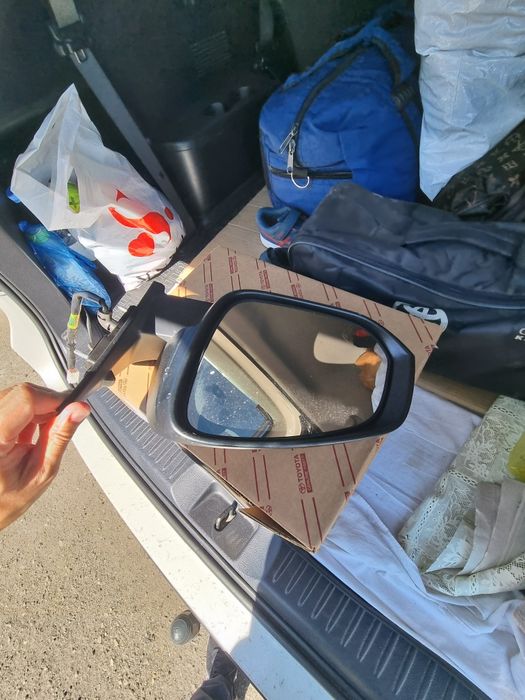 Зеркало водительское