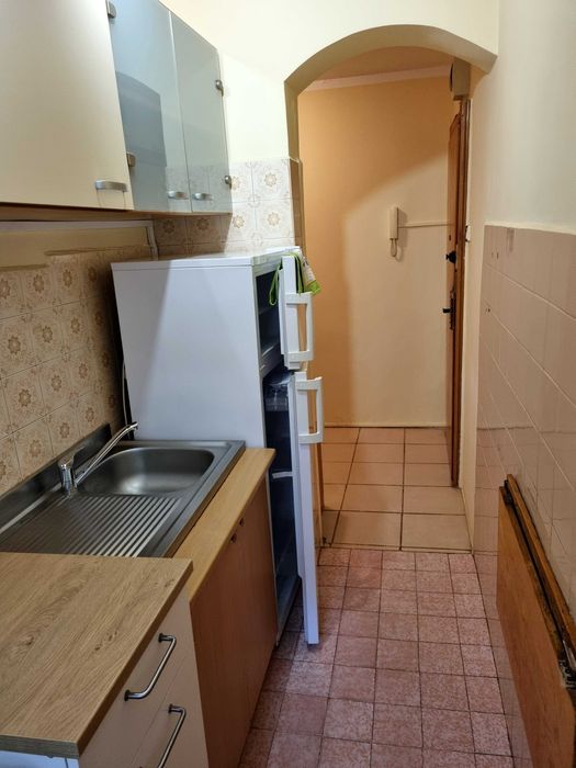 Propietar inchiriez apartament cu 3 camere in Calea Sagului