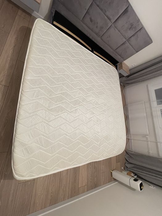 Матрас 2*2 отдам даром