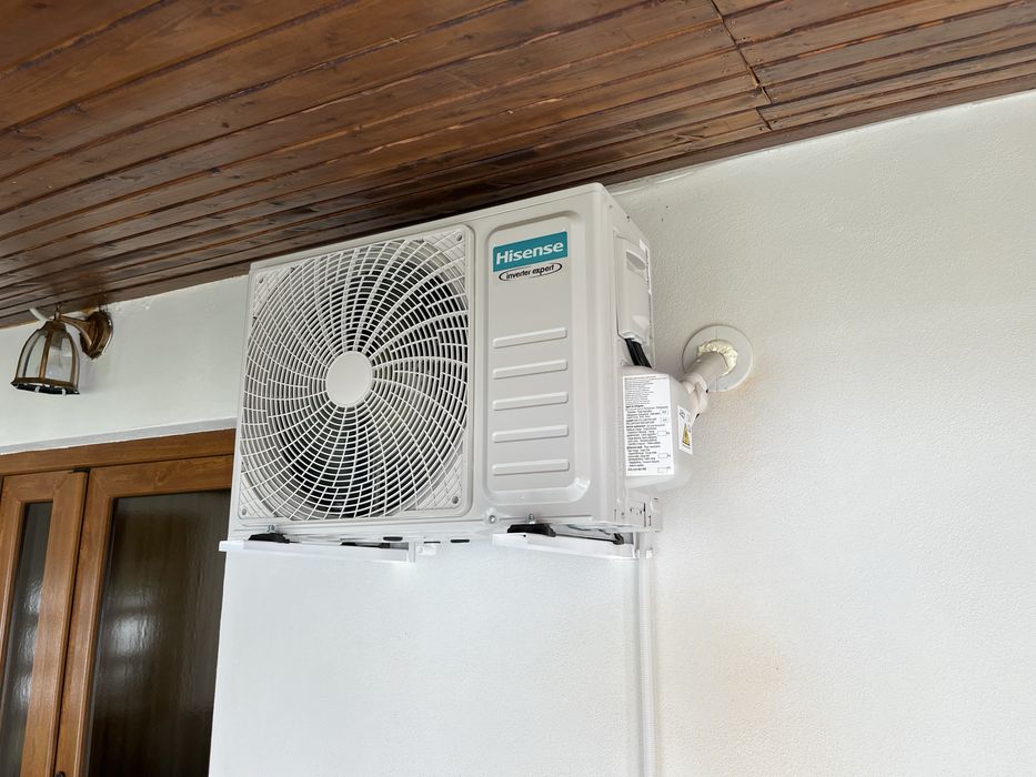 Montăm aere condiționate