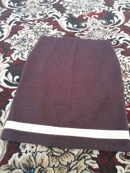 Kostyum- yubka. Kuz,qish mavsumi uchun.