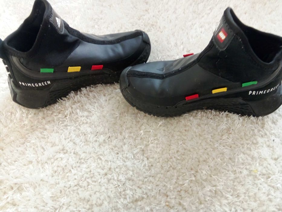 Маратонки Adidas lego момче, н-р 29 - 29 евро.