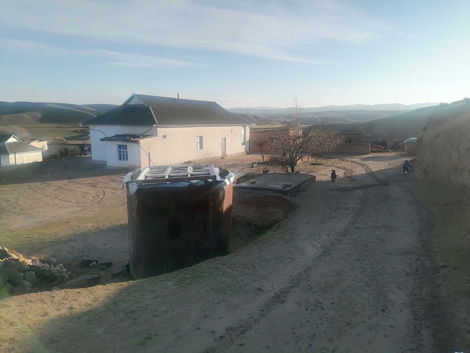 Яшаш учун таййор Уй жой сотлади