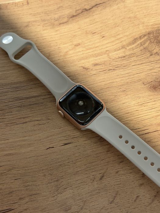 Apple Watch SE 40 mm | iStatus